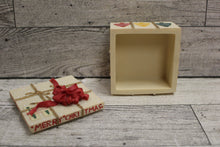 Load image into Gallery viewer, Merry Christmas Trinket Box - Used