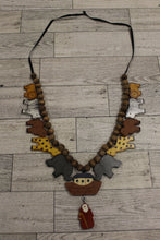 Load image into Gallery viewer, Vintage Clunky Wooden Noah&#39;s Ark Necklace - Used