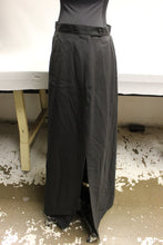 Load image into Gallery viewer, US Naval Academy Women's Flying Cross Skirt -16 MT - Used