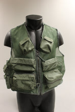 Load image into Gallery viewer, U.S. Army SRU-21/P Nylon Survival Mesh Vest - 8415-00-177-4818 - Large - Used