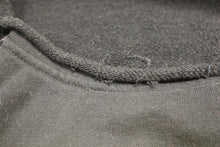 Load image into Gallery viewer, IOWA HAWKEYES Long Sleeve Cropped Sweatshirt - Large - Used