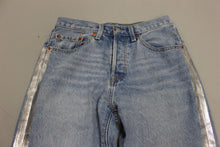 Load image into Gallery viewer, Levi Men's 501 Blue Jeans - 32 x 30 - Used