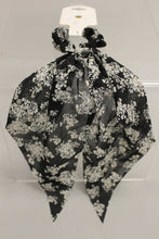 Load image into Gallery viewer, Nicole Miller New York Neck Scarf - New