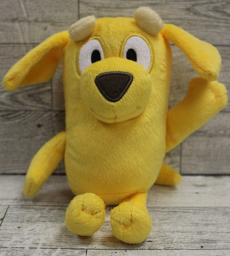 Bluey Friends Plush Toy Dog - Lucky the Golden Labrador - 7