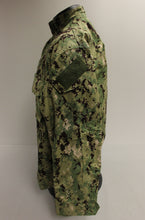 Load image into Gallery viewer, Navy NWU Type III Seabees Working Coat - Medium Regular - 8405-01-574-0521 - New