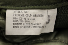 Load image into Gallery viewer, Artic Extreme Cold Weather Mitten Set with Liners - 8415-00-782-6716 - Medium
