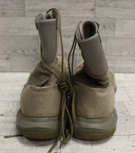 Load image into Gallery viewer, Oakley 8&quot; Light Assault Combat Boot 2 - Size: 9.5 - Coyote - Used