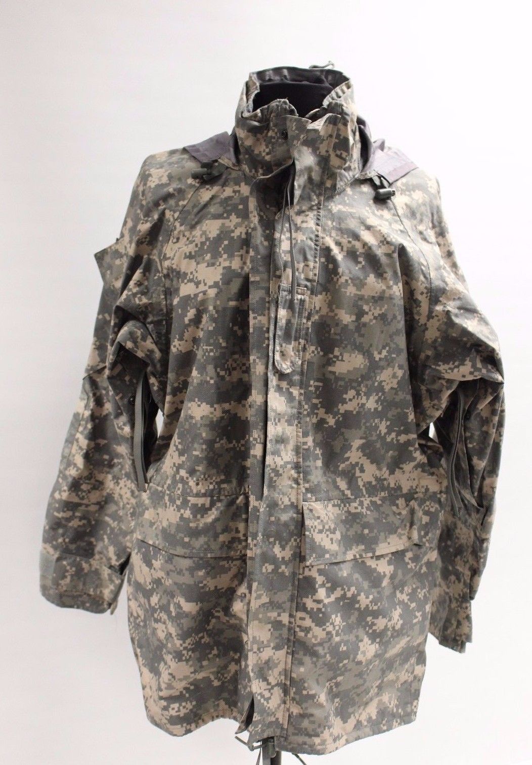 US Army Gen II ACU Cold Weather Parka - Medium Regular - 8415-01-526-9181 - Used