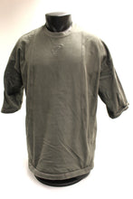 Load image into Gallery viewer, Gymshark Men's T-Shirt - Large - Olive Green - Used