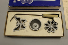 Load image into Gallery viewer, Vintage Handi Hostess Kit Waf-L-Ette &amp; Pastry Shell Molds - Used