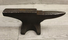 Load image into Gallery viewer, Vintage Jewelry Miniature Cast Iron Anvil - A252-1 - Used