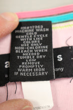 Load image into Gallery viewer, Liz Claiborne Axcess Ladies Top - Medium - New
