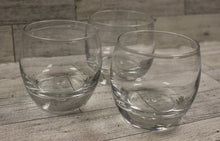 Load image into Gallery viewer, Set of 3 Old Fashion Whiskey Beer Drinking Glasses - Clear - Used