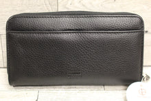 Load image into Gallery viewer, Giani Bernini Softy Leather All In One Wallet - Black - New