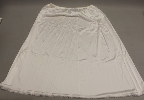 Vintage Mel-Lin Skirt Half Slip - White - Nylon - XXXLarge (3XL) - Used