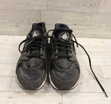 Load image into Gallery viewer, Women&#39;s Nike Air Huarache Shoes - Size 8 - 634835-006 - Used