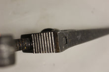 Load image into Gallery viewer, Vintage RIDGID No. 18 Heavy Dity Straight Pipe Wrench - 18 inch - Used