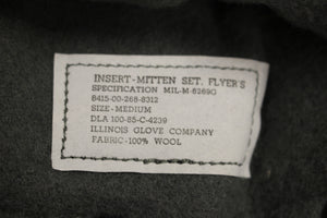 Artic Flying Mitten Set with Insert - Medium - 8415-00-268-8312 - Used