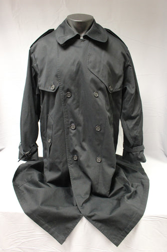 Men's London Fog Towne Trenchcoat = Size: 38 Short - Used