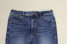 Load image into Gallery viewer, Express Ankle Legging Jeans - Size 6 - High Rise - Used