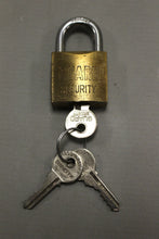 Load image into Gallery viewer, Vintage Guard Security Brass Padlock with Keys - Used