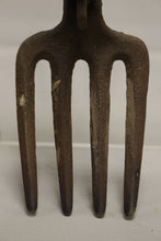 Load image into Gallery viewer, Vintage Antique Spring Loaded Garden Tool - Used