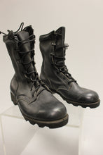 Load image into Gallery viewer, US Military Black Combat Boots - Size: 4W - Used