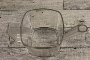 Vintage Arrow Measuring Cup - Measures cups & mL - Unique Pouring Spout - Used