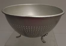 Load image into Gallery viewer, Vintage Wear-Ever Aluminum Colander - A-3125 - USA Made - Used