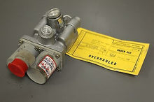 Load image into Gallery viewer, Linear Directional Control Valve - 1630-00-620-4452 - 1U1028 - Refurbished