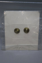 Load image into Gallery viewer, Civil Air Patrol (CAP) Cap Badge Device Insiginia Pin - New