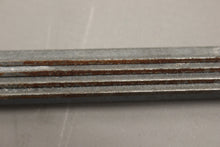 Load image into Gallery viewer, Suncast 9" Metal Garden Stakes - New
