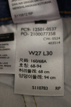 Load image into Gallery viewer, Levi Men's 501 Blue Jeans - 32 x 30 - Used