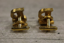 Load image into Gallery viewer, Vintage Dante &quot;D&quot; Monogram Initial Letter Mesh Wraparound Cuff Links - Used