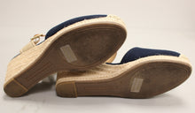 Load image into Gallery viewer, Tommy Hilfiger Women&#39;s Nilsa Closed Toe Espadrille Wedge Sandal - Size: 7.5M