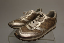 Load image into Gallery viewer, Coach Men's Running Shoes with Bag - G3342 - Size: 8B - Used
