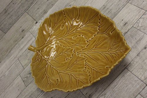 Bordallo Pinheiro Portugal Gold Leaf Dish - 10 1/2