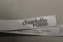 Load image into Gallery viewer, Charlotte Russe Winter Ski Hat - OSFA - Used