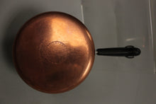 Load image into Gallery viewer, Revere Ware Copper Clad Saucepan with Lid - 1 quart - Used