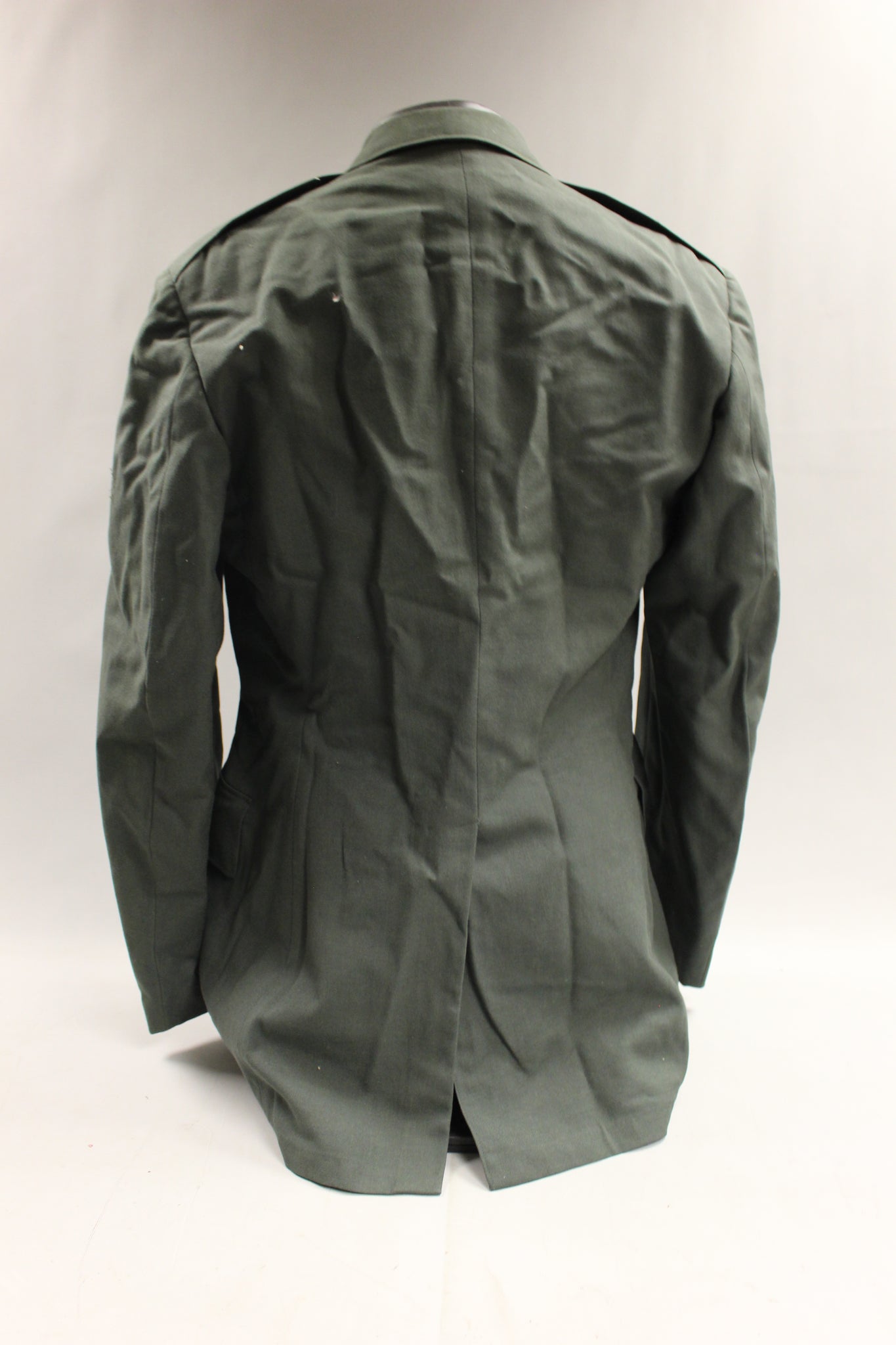 US Army Class As Men's Green Dress Coat / Jacket - Size: 41R - Used Military Steals and Surplus US Army Class As Men's Green Dress Coat / Jacket - Size: 41R - Used Military Steals and Surplus