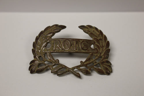 US Army ROTC Researve Officer's Training Corp Cap Hat Badge Screw Back Pin -Used