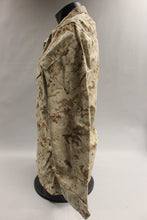 Load image into Gallery viewer, USMC Marine Desert Camo Blouse Jacket - Medium Regular - 8415-01-527-1521 - New