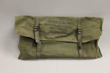 Load image into Gallery viewer, Vintage Military IR Marker Light Assembly With Case - 9905-01-266-7558 - Used