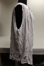 Load image into Gallery viewer, Fuerte Women's Woven Button Up Butterfly Top - Size: XL - Used