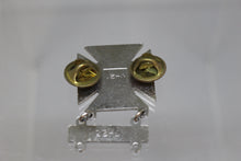 Load image into Gallery viewer, US Army Marksmanship Qualification Badge Pin - Sharpshooter Carbine -Shiny -Used