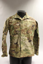 Load image into Gallery viewer, US Military OCP Combat Coat - 8415-01-623-5553 - Large Long - Used
