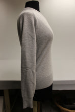 Load image into Gallery viewer, Pine State V Neck Lightweight Sweater - 36/L - Used