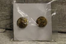 Load image into Gallery viewer, US Army Crest: USA Japan Command Pin - Omnia Fieri Potest - New