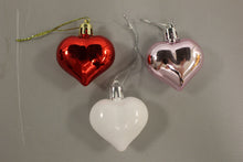 Load image into Gallery viewer, Valentine's Tree 2" Heart Shaped Ornaments - Set of 23 - New