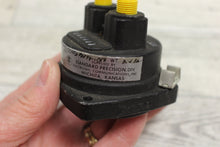 Load image into Gallery viewer, Cessna Aircraft 2 1/4 Inch Suction Indicator Gauge - Inches of Mercury 100903